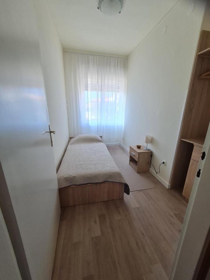 Lovrečica Apartments Bianca מראה חיצוני תמונה