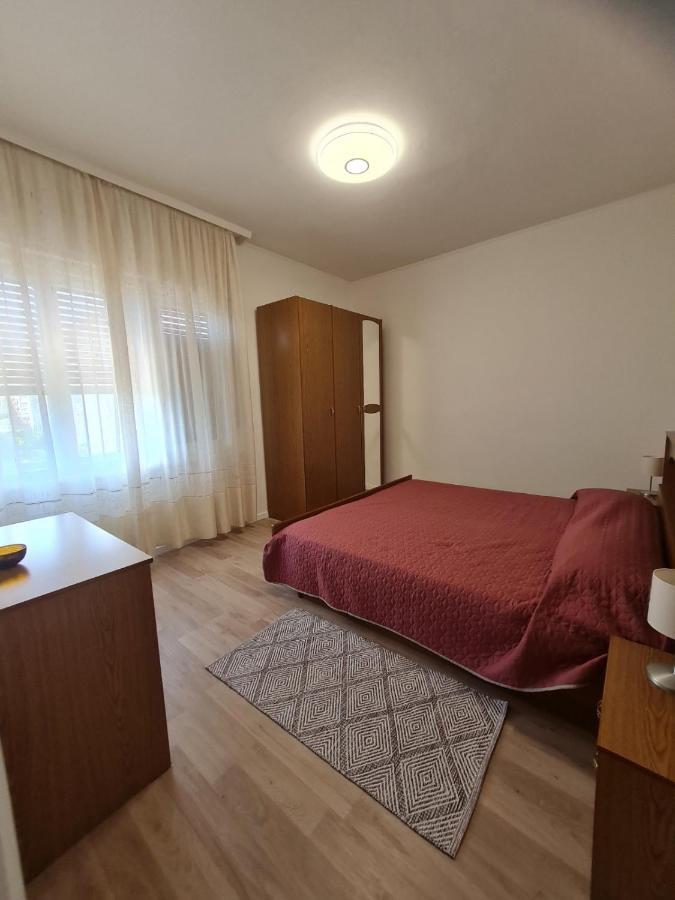 Lovrečica Apartments Bianca מראה חיצוני תמונה