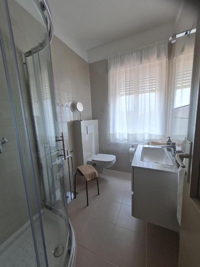 Lovrečica Apartments Bianca מראה חיצוני תמונה