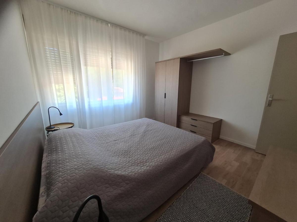 Lovrečica Apartments Bianca מראה חיצוני תמונה