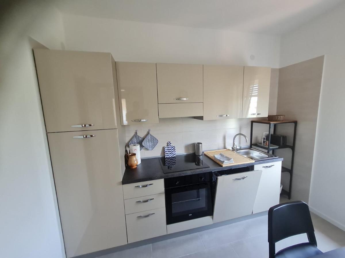Lovrečica Apartments Bianca מראה חיצוני תמונה
