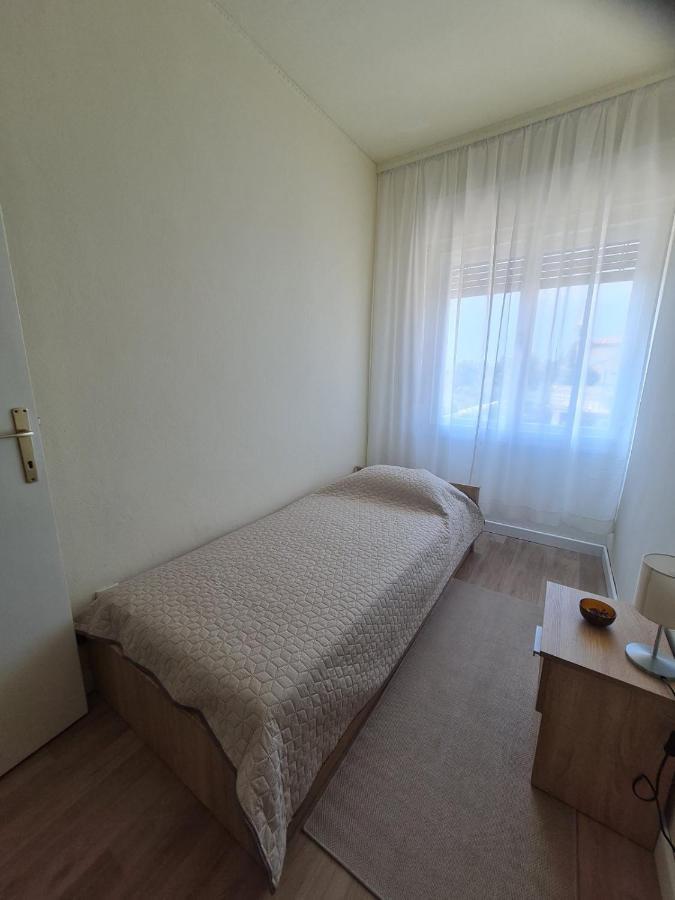 Lovrečica Apartments Bianca מראה חיצוני תמונה